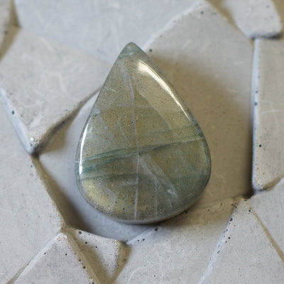 Labradorite - Cabochon