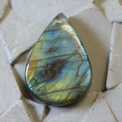 Labradorite - Cabochon