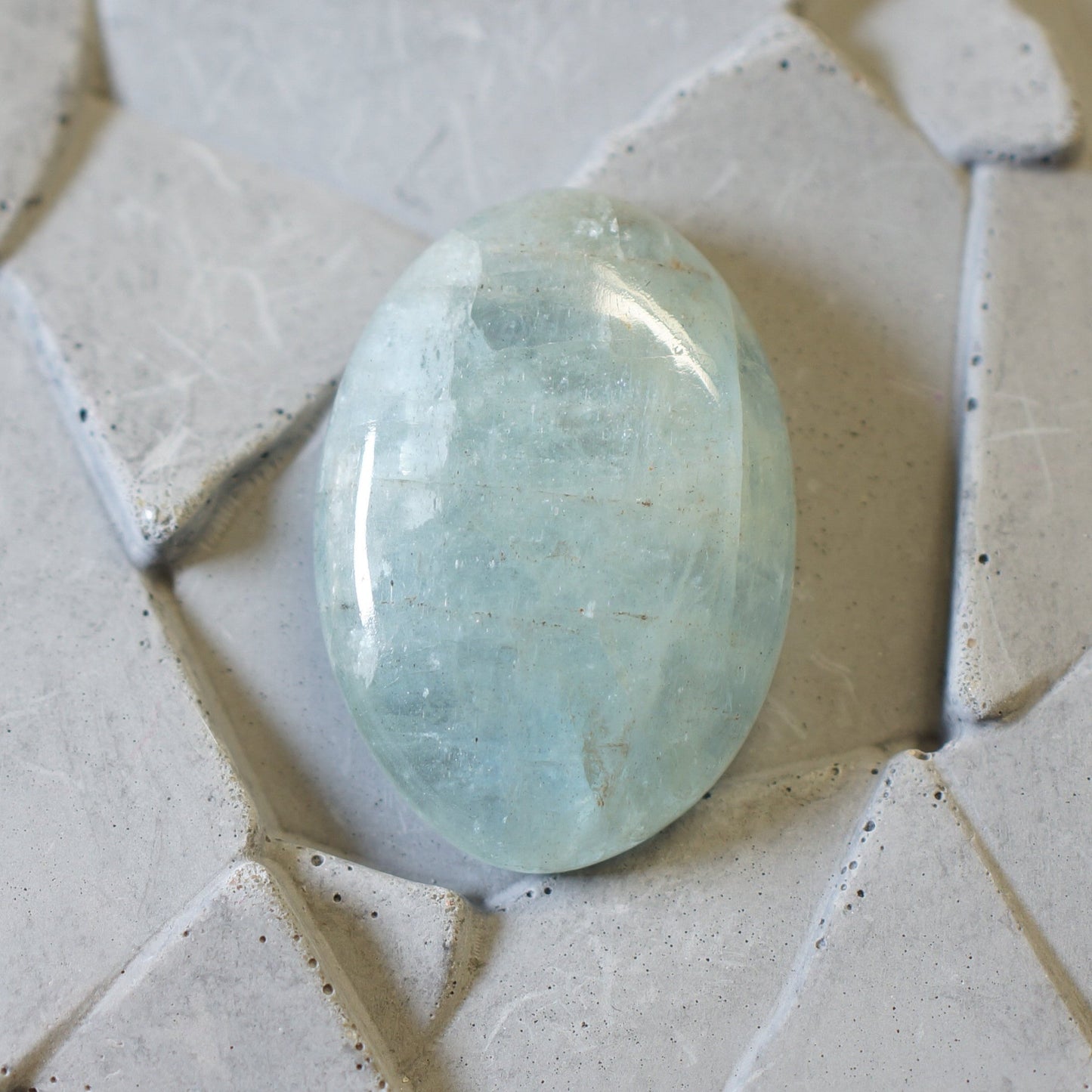 Aquamarine - Cabochon