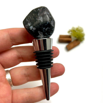 Merlinite - Wine Stopper